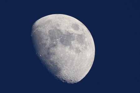 MOON