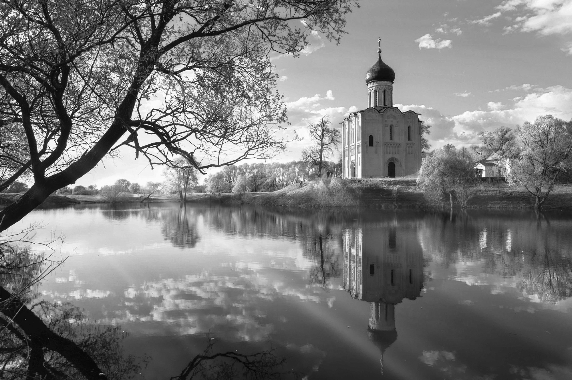«Сквозь пространство и время ...» раздел «Архитектура. Памятники. Интерьер». «Храм Покрова на Нерли Владимирская область»