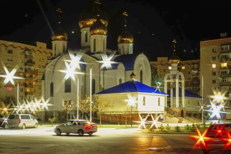В свете фонарей