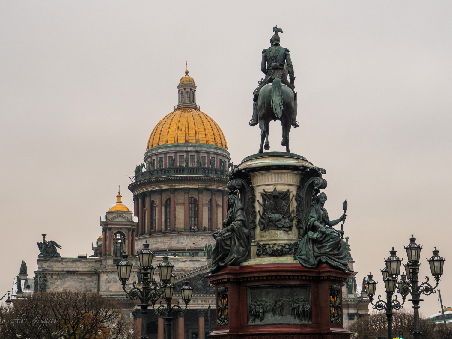 «Вид на Исаакий» раздел «Архитектура. Памятники. Интерьер, Городской пейзаж». «»