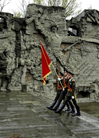 На мамаевом кургане.