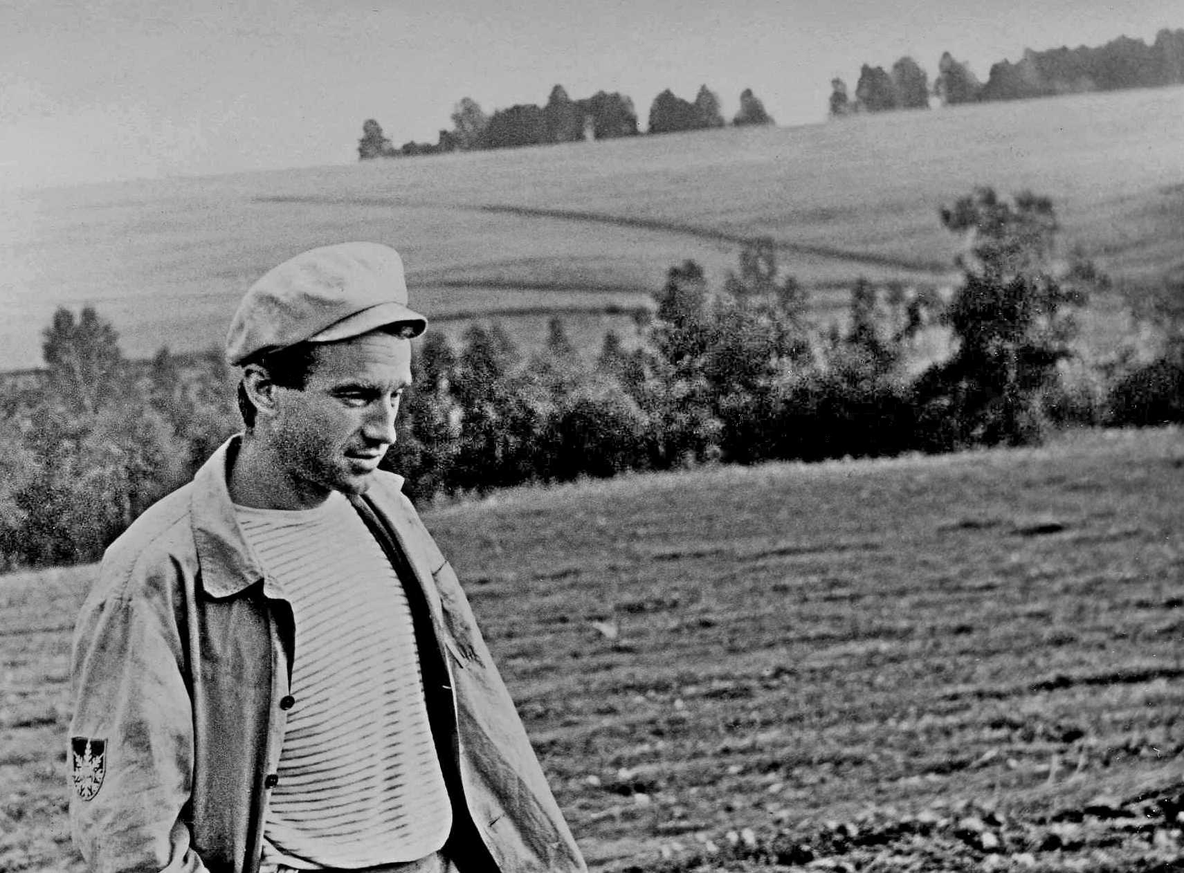 «"Я иду долиной. На затылке кепи" (С.Есенин)» раздел «Природный пейзаж, Портрет». «»