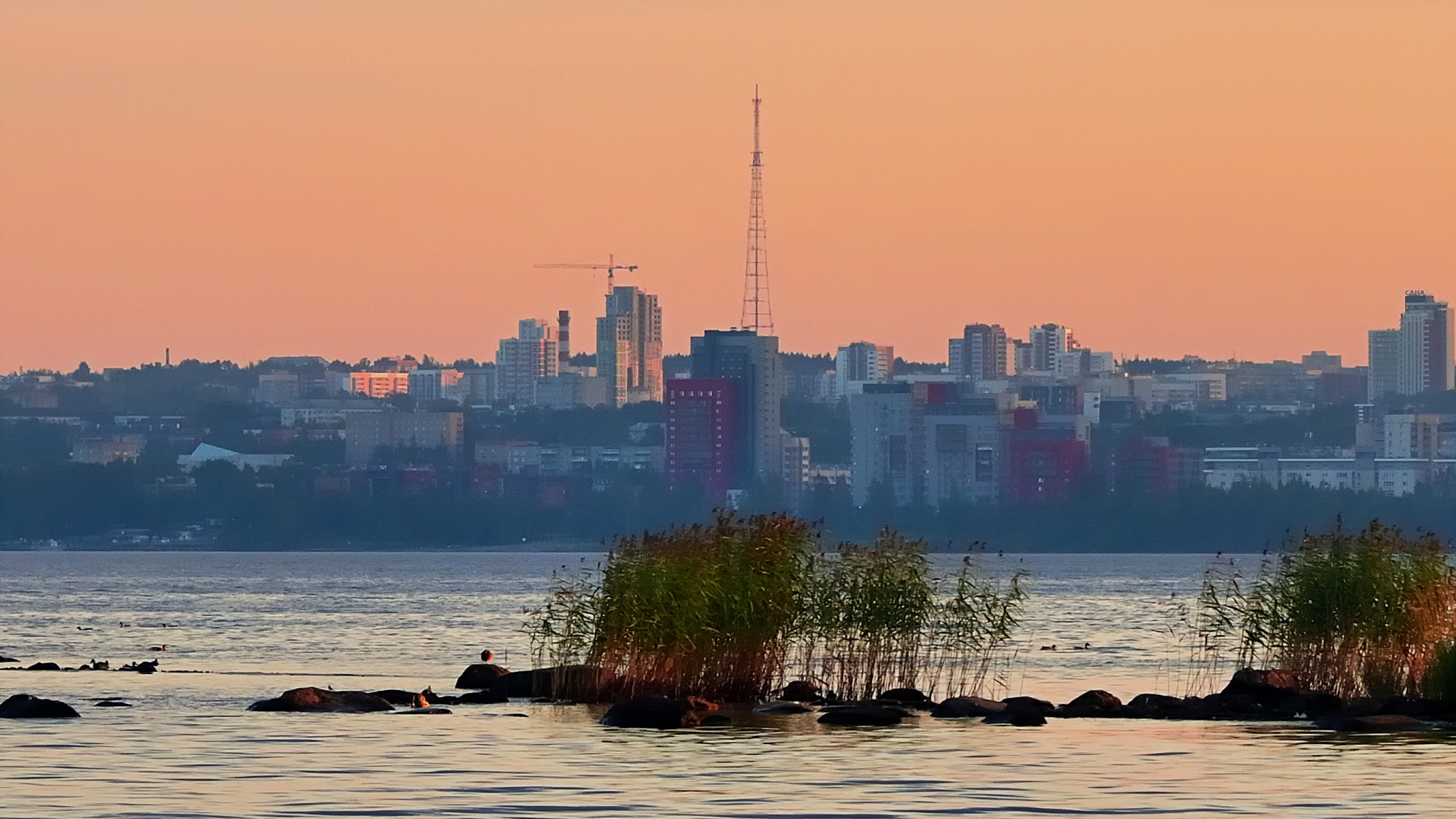 «Город на закате. Петрозаводск сентябрь 2025» раздел «Городской пейзаж». «»