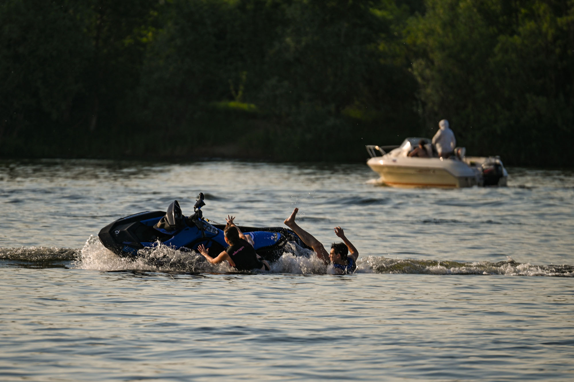 «shipwreck» раздел «Папарацци». «»
