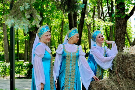 Народные традиции.