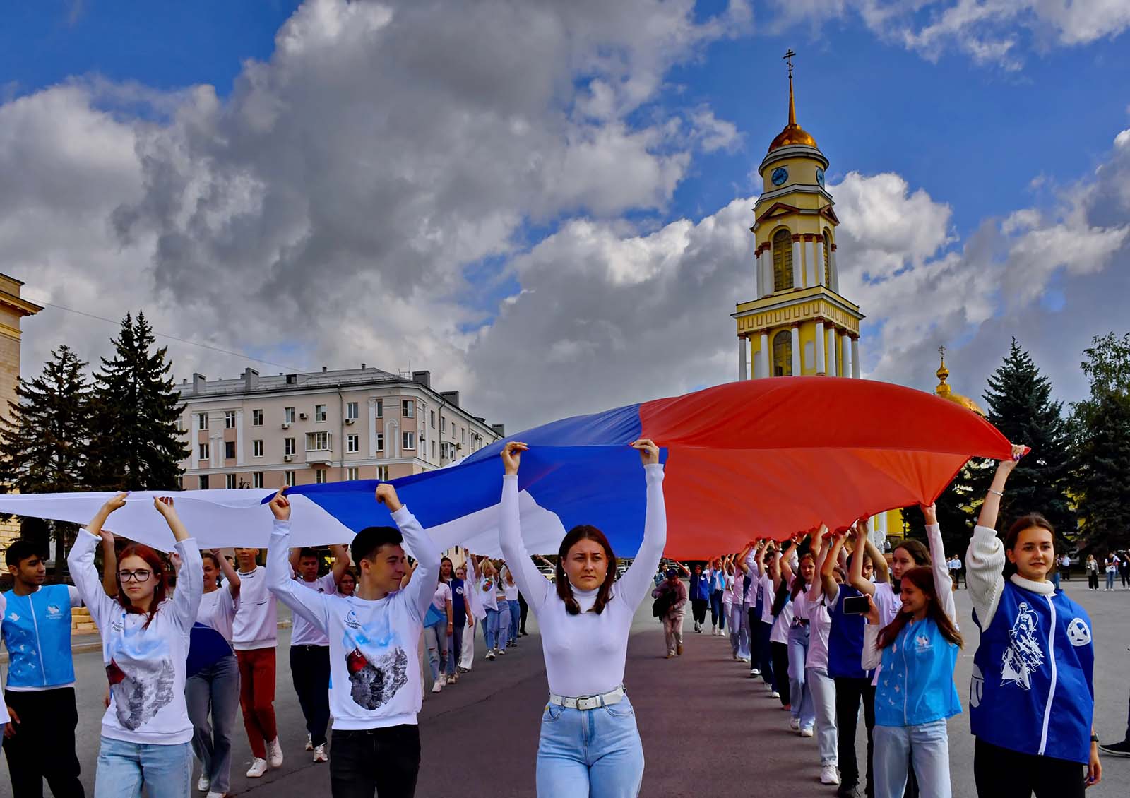 «День России.» раздел «Репортаж». «»