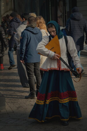 Праздник к нам приходит