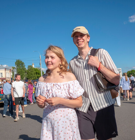С настроением