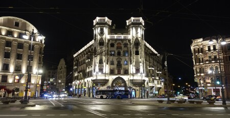 Площадь Льва Толстого
