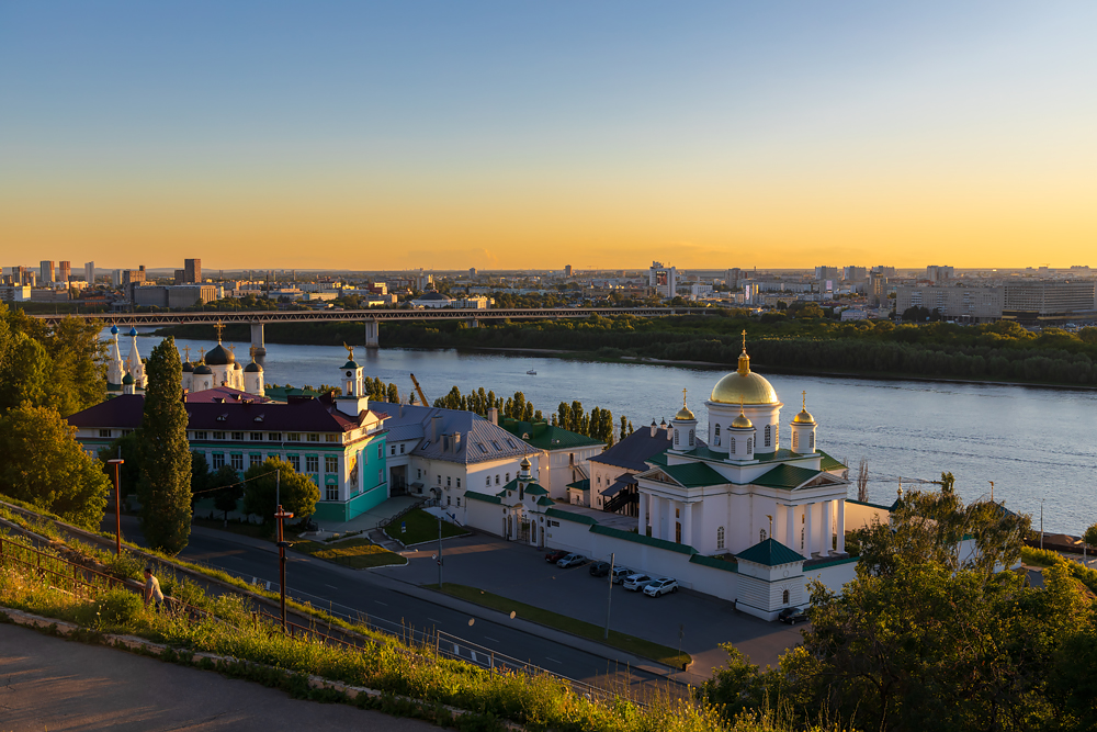 «Благовещенский монастырь в вечернем свете» раздел «Городской пейзаж, Архитектура. Памятники. Интерьер». «»
