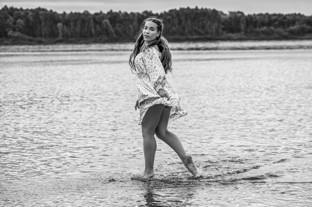 Гуляющая по воде