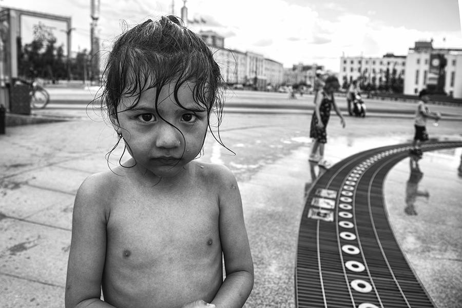 Якутск у фонтана. раздел Фото не для всех. Если бы я ориентировалась бы на --- рекомендации--- колличество просмотров--- оценки членов и прочих---- я БЫ УЖЕ ДАВНО БРОСИЛА ФОТОГРАФИЮ ....ВОПРОС---- ЗАЧЕМ Я ЗДЕСЬ РАЗМЕЩАЮ ФОТОГРАФИИ??ОТВЕТ---- СУЕТА....