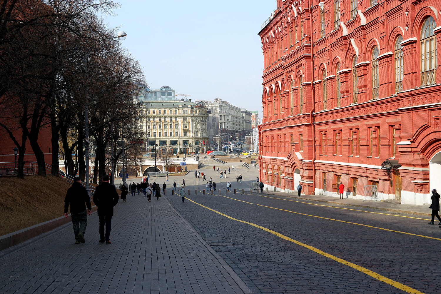 Кремлёвский проезд. раздел Городской пейзаж. Кремлёвский проезд в Москве. Март 2025.