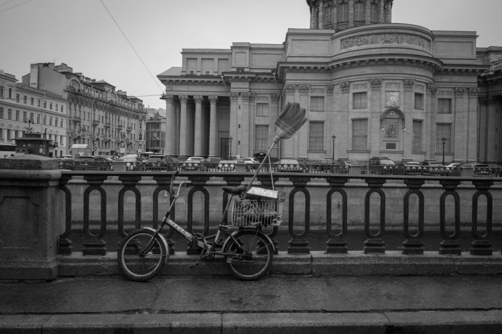 «.» раздел «Жанр». «»