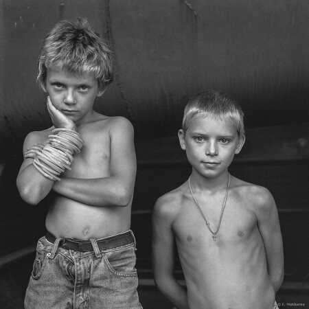 Максим и Дмитрий. Кронштадт, 2005.