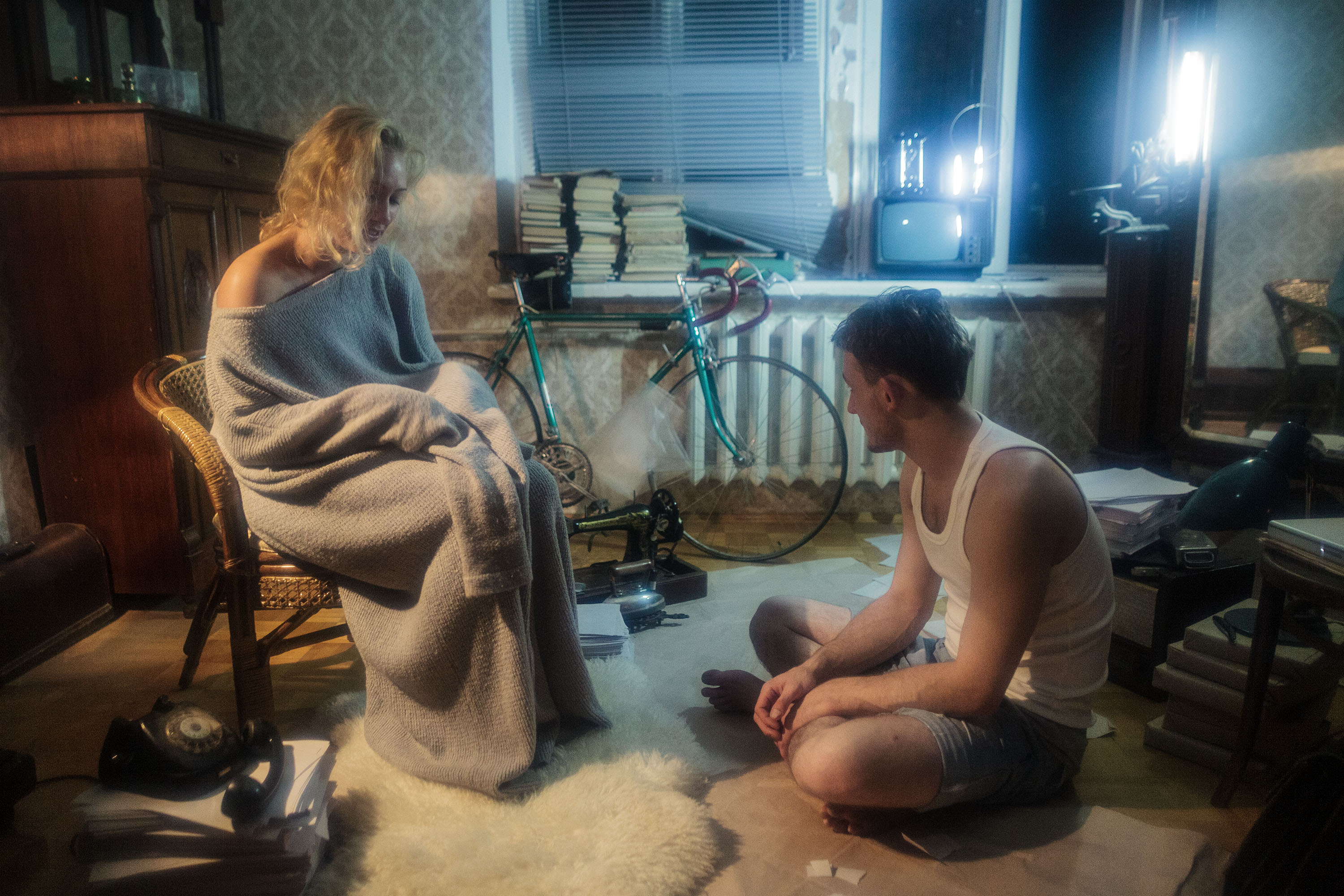 «Бэкстейдж со съемок фильма «Сфумато»» раздел «Разное, Жанр». «Ссылка на кино https://vkvideo.ru/video31835003_168217426Все-все предметы в кадре искал и выставлял с нуля сам, каждый предмет имеет смысл, прямой и сакральный, исходя из задач кинА.Мой блог на Ютубе http://youtube.com/user/PetrovDesign5Моя страничка на Кинопоиске http://kinopoisk.ru/name/3394480Моя страничка на ВК https://vk.com/petrovdesign»