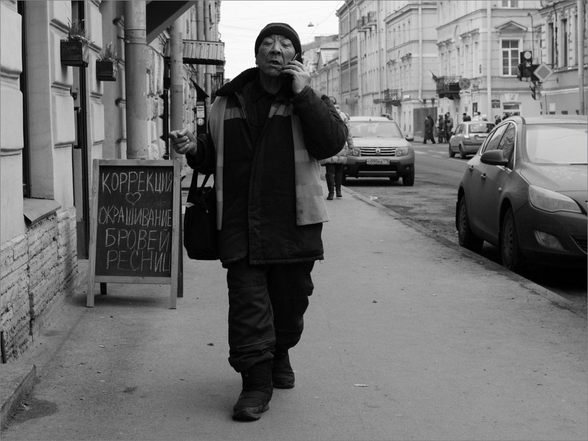 ***. раздел Жанр. Panasonic-G7 + Canon FD 35mm/2.8. СПб, 2025г.