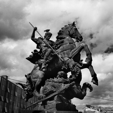 Георгий-победоносец, дракон и две птицы