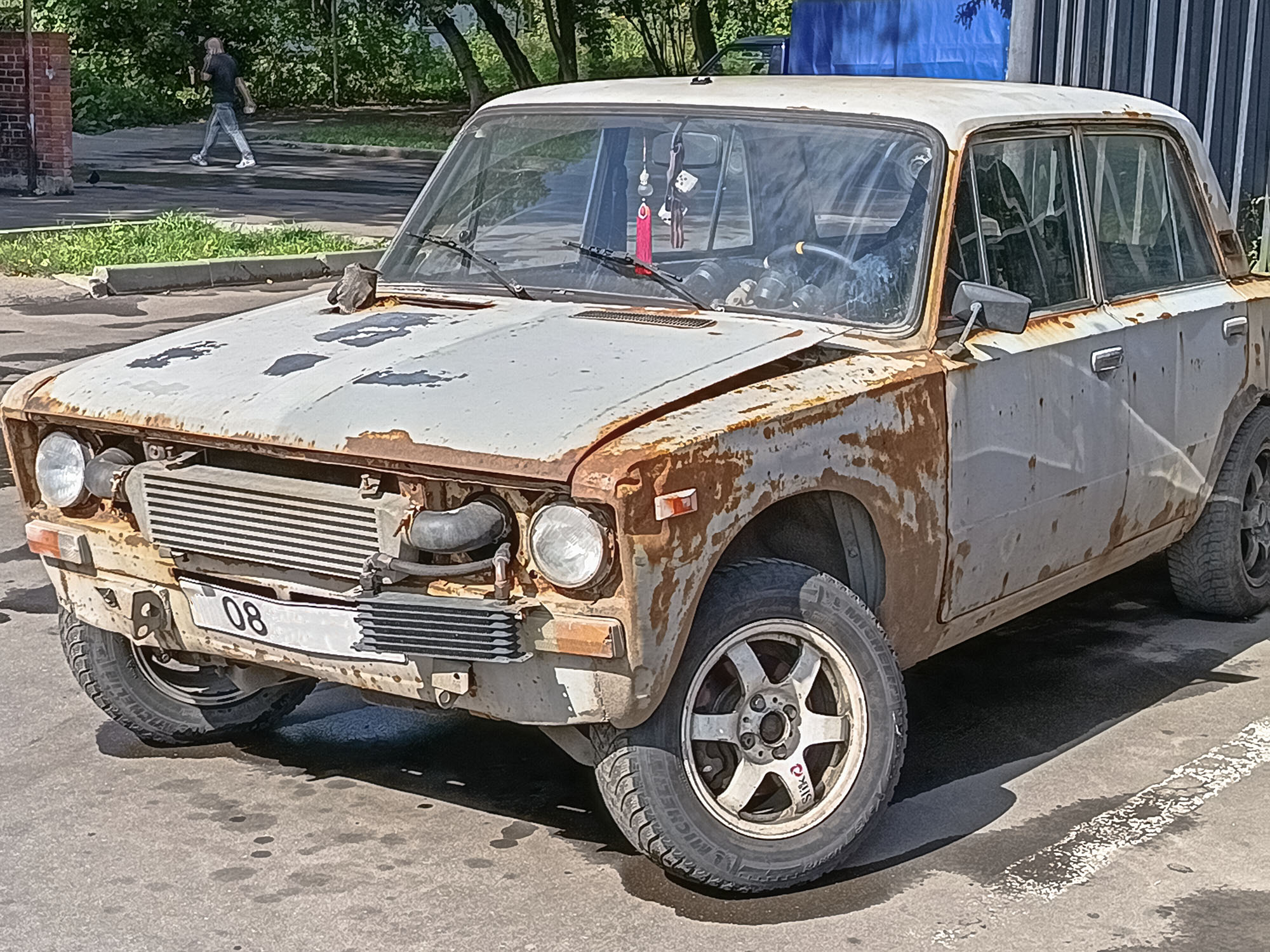 Мы еще побегаем.