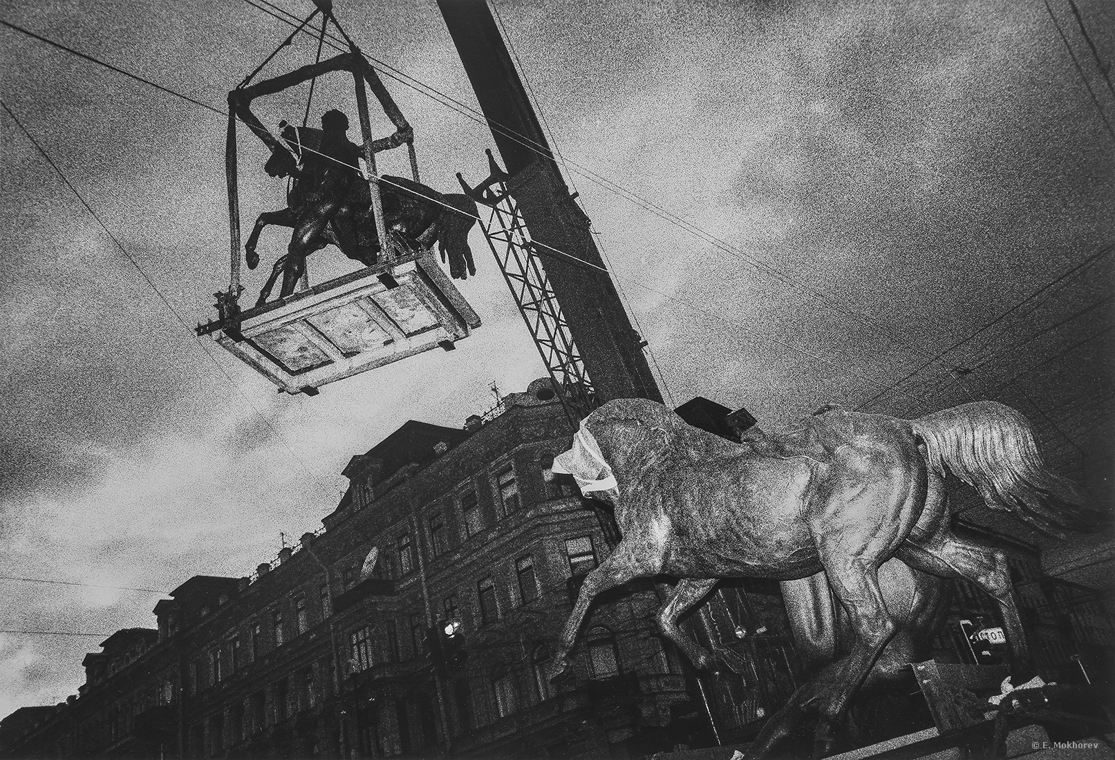 На Аничковом мосту. С-Пб., май 2001.. раздел Жанр