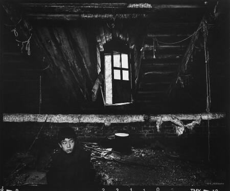 Вадим. Чердак дома на Витебской улице. С-Пб. 1997. 