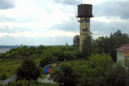 Не остров, не Пасхи.