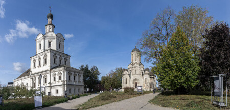 В Андрониковом монастыре.
