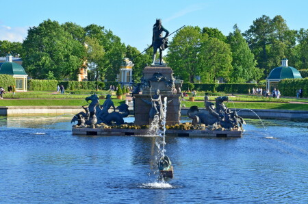 верхний сад в Петергофе