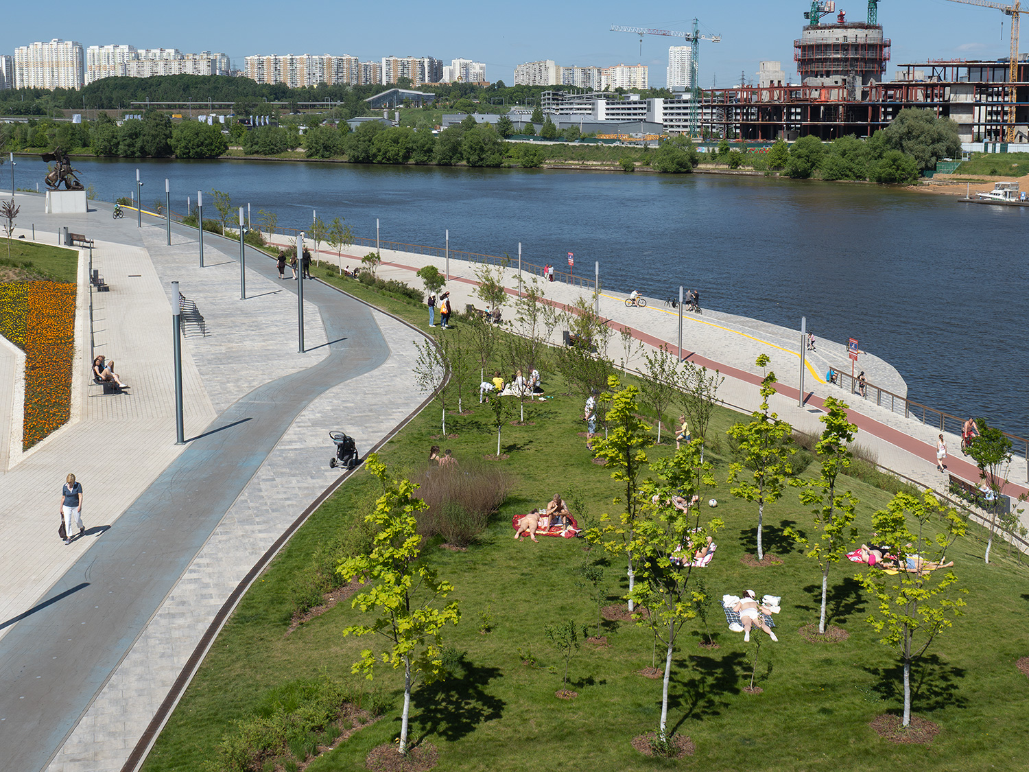 «Лето в городе #13» раздел «Жанр». «»