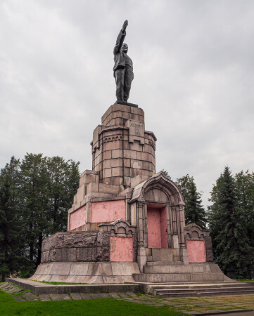 Памятник В.И.Ленину в Костроме