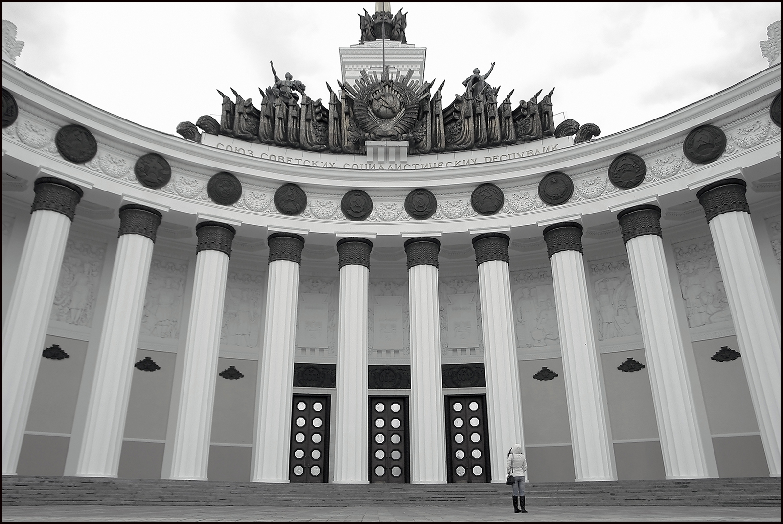 «Эхо ушедшей эпохи» раздел «». «Москва, ВДНХ, павильон №1 "Центральный"Datе: 6 окт. 2014 г.»