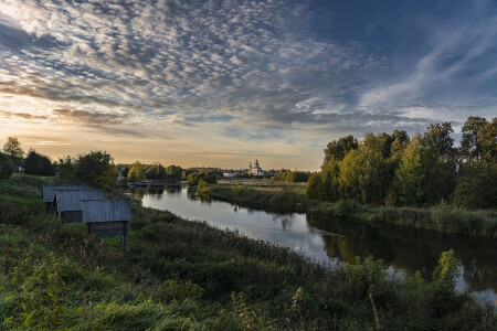 Осенним вечером