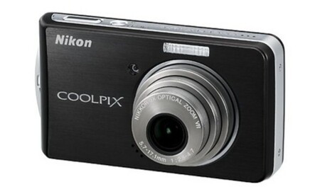 NIKON Coolpix S520