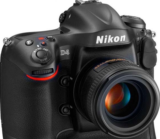 NIKON D4