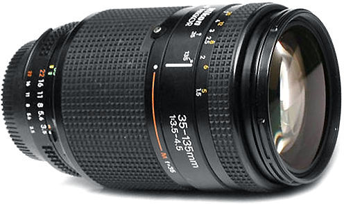 NIKON 35-135 mm f/3.5-4.5