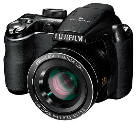 FUJIFILM FinePix S3200
