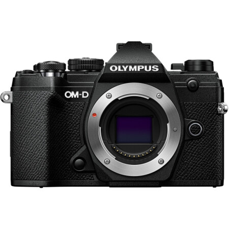 OLYMPUS E-M5
